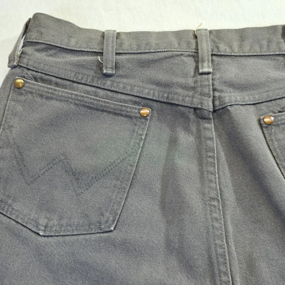 Vintage Wrangler 13MWZCG Men's Gray Denim Jeans Made USA Size 34x32 (30x28.5)